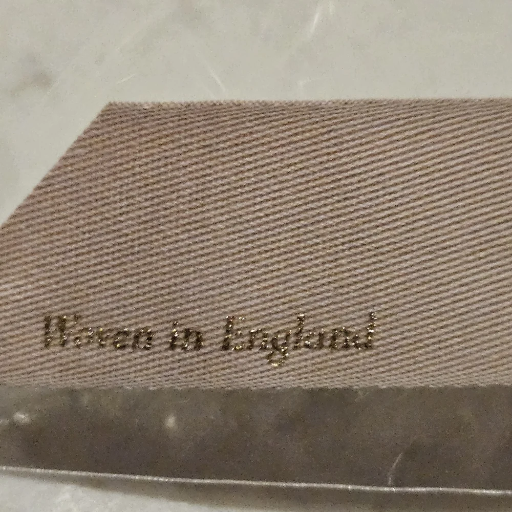 BURBERRY  Ribbon New 🎀 - Picture 6 of 9